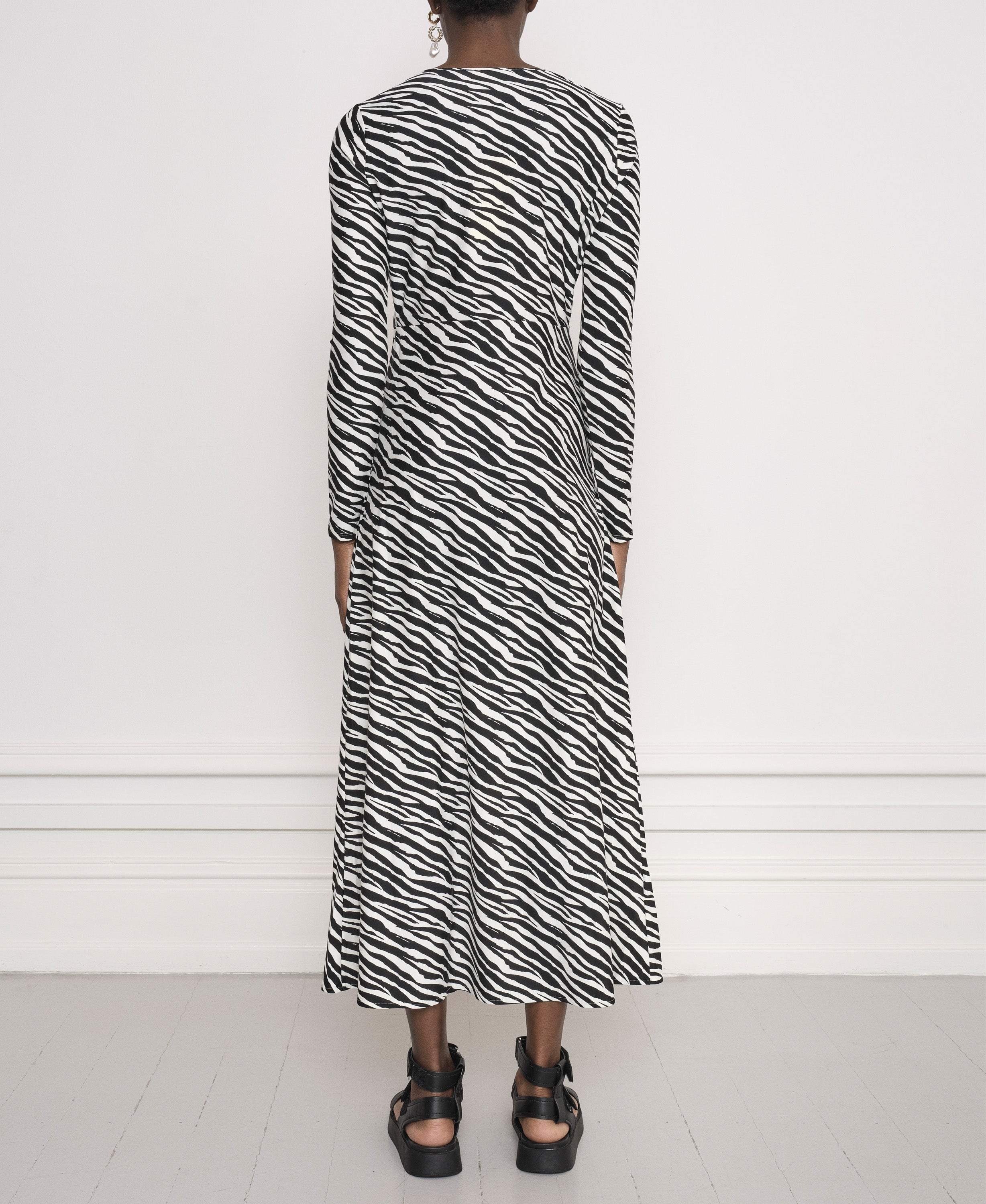 Notes du Nord Glee Recycled Dress Kjole 913 Zebra